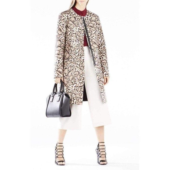 Mickie Ocelot Print Faux-fur Coat (Never Worn)
Size: US M
Product #: L1399480 - Picture 4 of 4